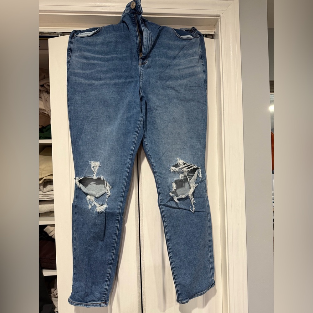 Blue Distressed Women Jeans